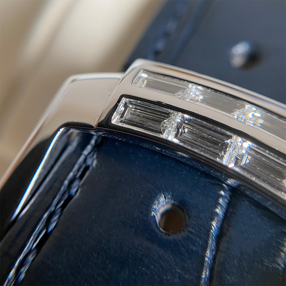 Patek Philippe Nautilus Watch – 5724G-001 - Image 6